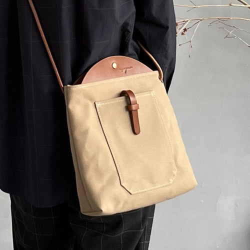6号帆布とレザーのベージュ色サコッシュデラックスショルダーバッグ