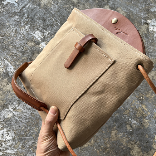 6号帆布とレザーのベージュ色サコッシュデラックスショルダーバッグ