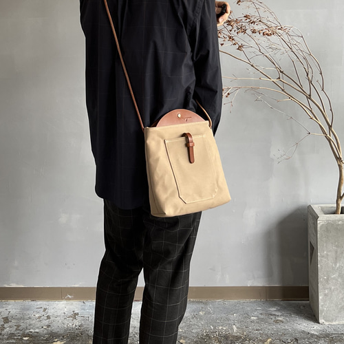 6号帆布とレザーのベージュ色サコッシュデラックスショルダーバッグ