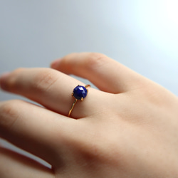 ☆12月誕生石☆星空のカケラ 極小ラピスラズリ AAA シルバー925 濃藍色の指輪 3枚目の画像