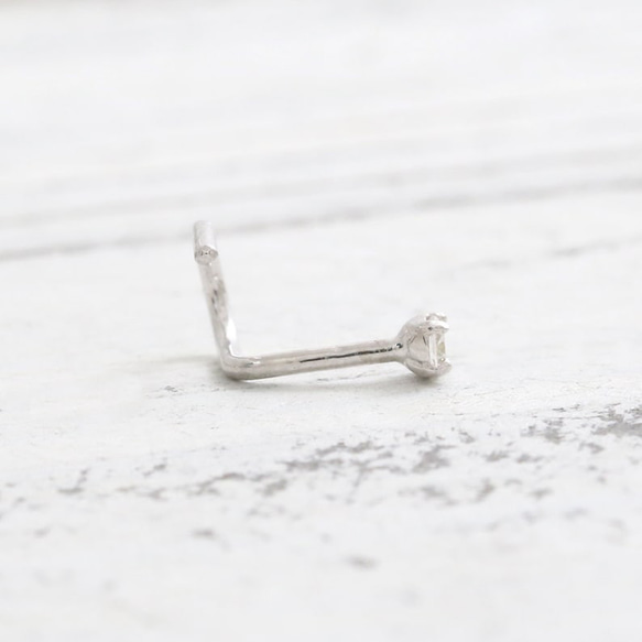 14K金 ゴールド Cz, MOISSANI, ダイヤモンド 鼻ピアス ノーズピアス ス タッド 孔 ネジ穴 ピアス 9枚目の画像