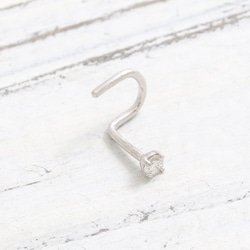 14K金 ゴールド Cz, MOISSANI, ダイヤモンド 鼻ピアス ノーズピアス ス タッド 孔 ネジ穴 ピアス 6枚目の画像