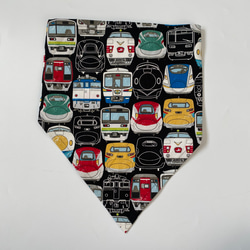 電車フェイス黒⭐︎100〜110子供エプロン、三角巾、巾着の３点セット　 6枚目の画像