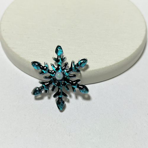 偏光結晶のブローチ / 雪 / レジン ブローチ 華昇 優羽 通販 16890652