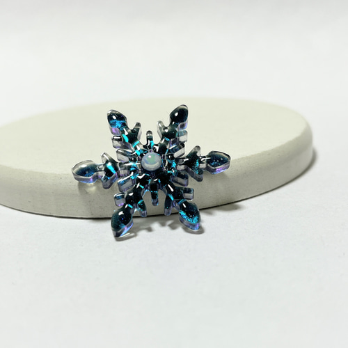 偏光結晶のブローチ / 雪 / レジン ブローチ 華昇 優羽 通販 16890652