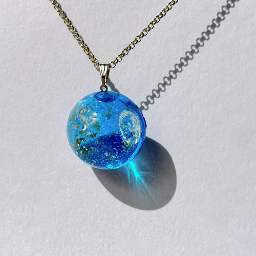 クラゲの雪降るネックレス / 海 / レジン ネックレス・ペンダント 華昇