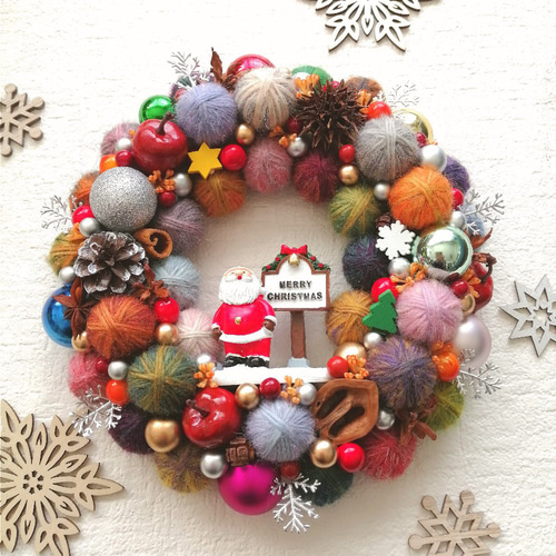 カラフルでにっこり☆毛糸玉のクリスマスリース（中） 毛糸玉