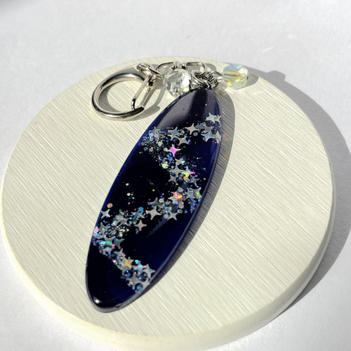 天の川　夜空　レジン　ネックレス　キーホルダー 天の川キーホルダー / 夜空 / 星空 / オーバル その他アクセサリー 華