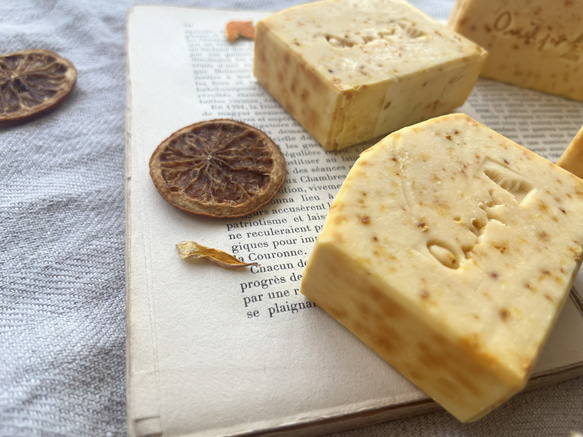 【SALE】温州みかんの石鹸　蜜柑石鹸　Mandarine Soap ハンドメイド石鹸　雑貨石鹸　【1個】 2枚目の画像