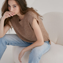 ウール クルーネック 半袖セーター - ヌード 7枚目の画像