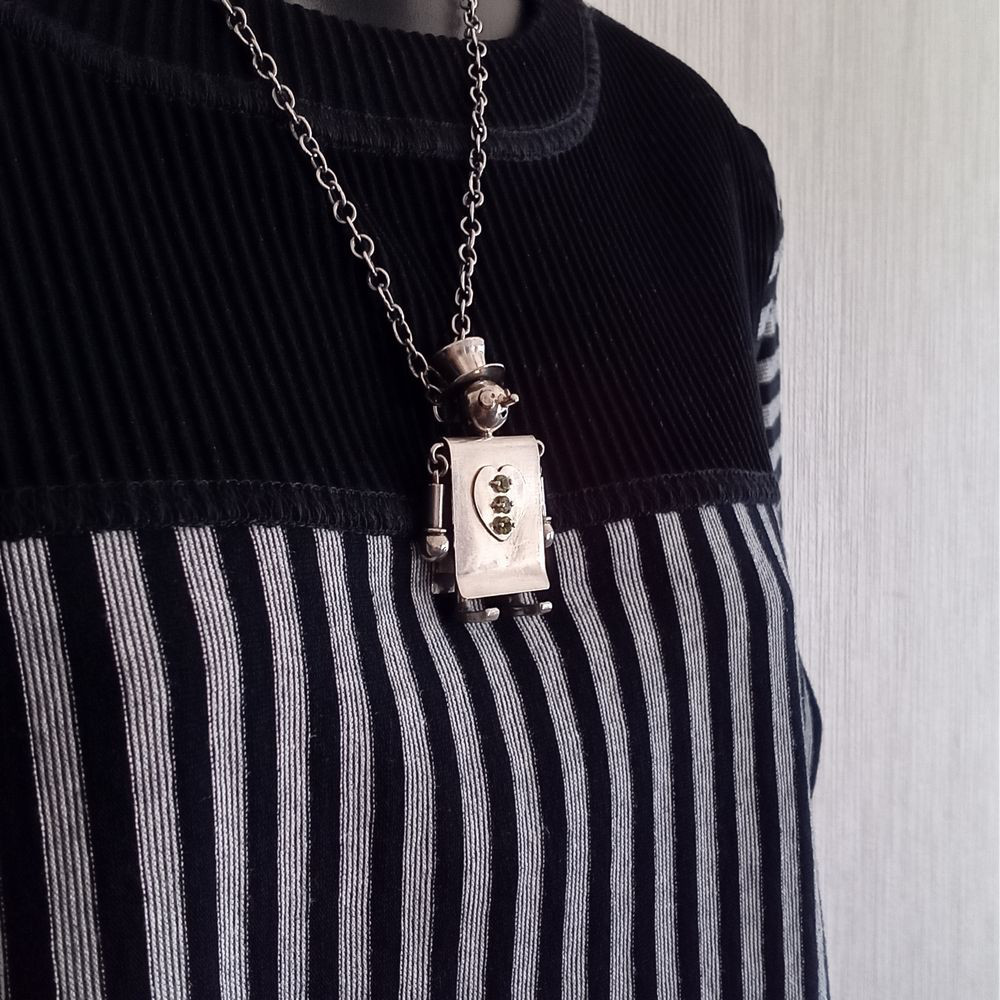 シルバーブローチ・ペンダントアクセサリー「トランプman」