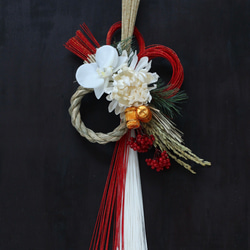 ⭐︎新作⭐︎胡蝶蘭の福呼び紅白インテリアしめ縄　お正月飾り　しめ飾り　しめ飾り 2枚目の画像