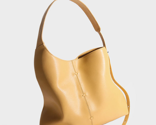 【美品】TOKIO KUMAGAI ショルダーバッグ 本革 大容量 茶 旅行鞄 美品】TOKIO KUMAGAI ショルダーバッグ 本革 大容量 茶 旅行鞄 日本製