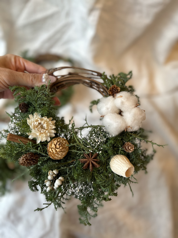 〜Christmas wreathe mini7‧✩͓̊〜フレッシュでお作りするミニリース　ノエル 2枚目の画像