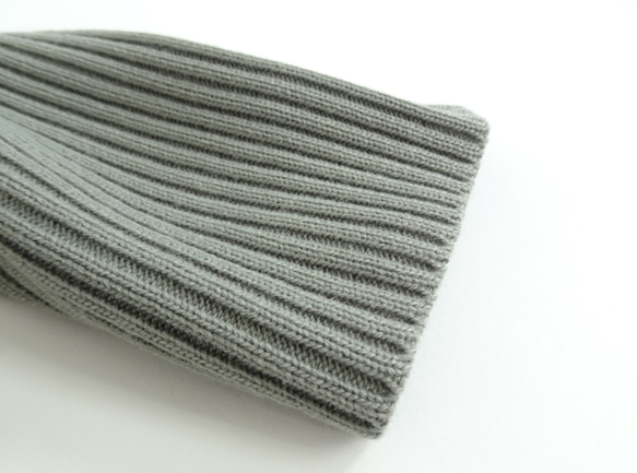 [日本製造] 暖高領針織&lt;淺灰色x深灰色&gt; 第4張的照片