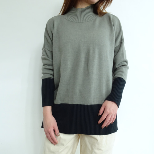 ジャパンメイド】首元あったかハイネックニット<グレー×チャコール