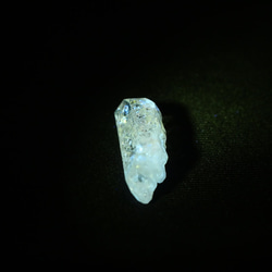 天然石オイルクォーツ(パキスタン産)約2.6g約28mm水晶原石穴なし蛍光鉱物[poq-231123-01] 13枚目の画像