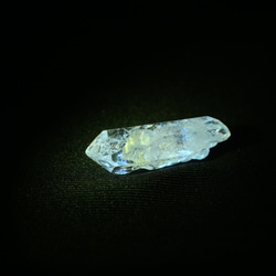 天然石オイルクォーツ(パキスタン産)約2.6g約28mm水晶原石穴なし蛍光鉱物[poq-231123-01] 19枚目の画像