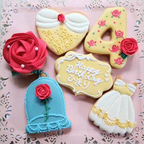 Creema限定』プリンセス※ベル※黄色のドレスのアイシングクッキー※お 