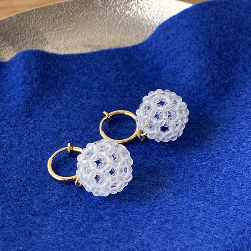 神聖幾何学フラーレン 水晶2ミリ球 ピアスに見えるイヤリング 大人