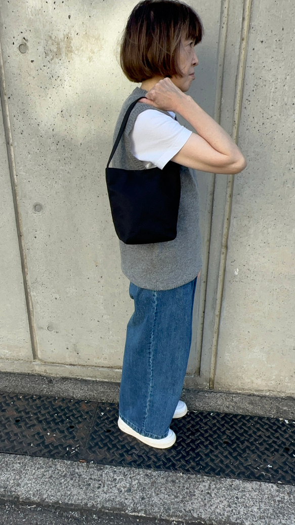 BUCKET BAG ( BLK ) 4枚目の画像