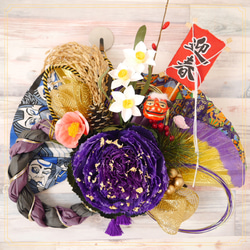 【送料無料】【毎年使えるデザイン】新春を祝うしめ縄飾り  葉牡丹、水仙と椿 2枚目の画像