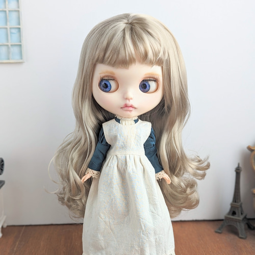 1014【ブライスワンピース】カントリー調 生成りのエプロン