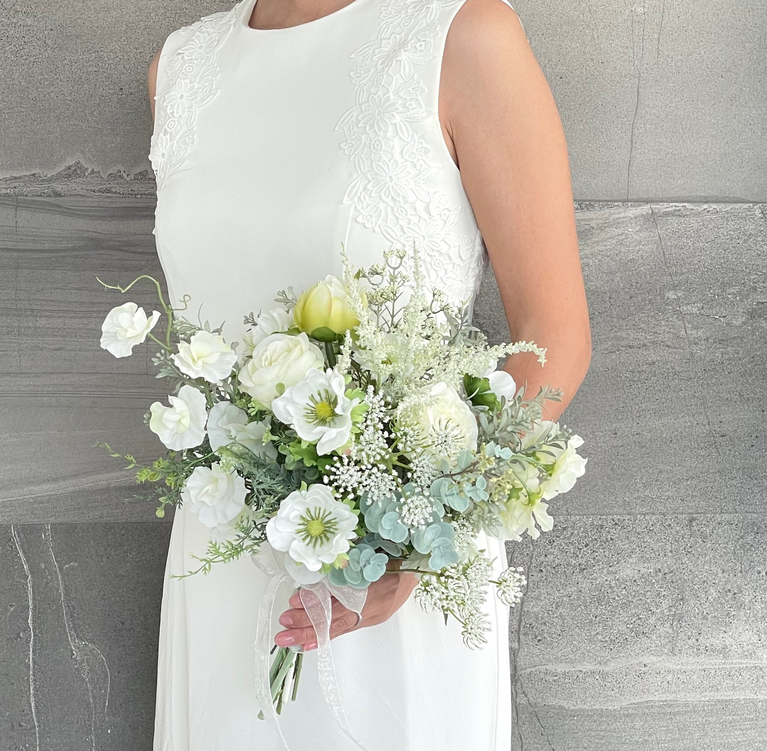【しゃー出品】ウェディングブーケ　ブートニア　ホワイト&グリーン ホワイト×グリーン♪ウェディングブーケ ブートニア付き