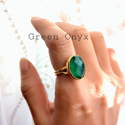 最新作☆『Green Onyx』の世界でひとつの天然石リング 最新作☆『Green Onyx』の世界でひとつの天然石リング 指輪