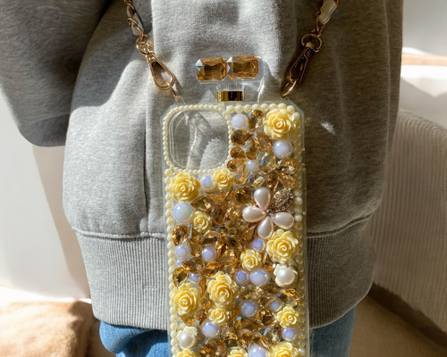 残り１【新品】VALENTINO ラインストーン iPhone スマホショルダー ed42e72a677e54b871f13937d6f5eb