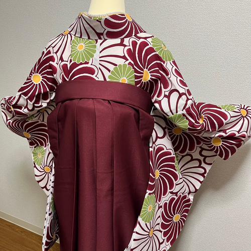 卒業式 袴セット 二尺袖の着物 長襦袢 袴 半巾帯 重ね衿 帯飾り 計6点