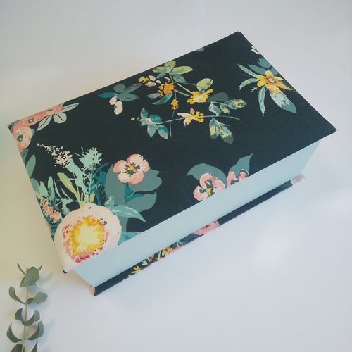 たっぷり収納お裁縫箱(カルトナージュ、Giardini di Augusto たっぷり収納お裁縫箱(カルトナージュ、Giardini di Augusto