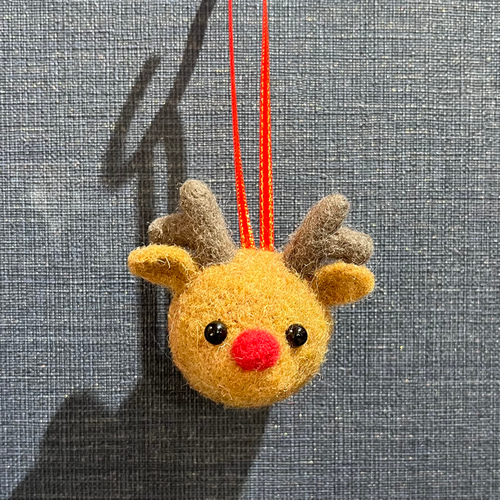 トナカイ】羊毛フェルトのクリスマスオーナメント fs-9 羊毛フェルト