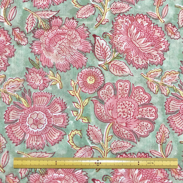 【50cm單位】暗綠色粉紅色米色花朵印度手工塊印花布料棉質 第6張的照片