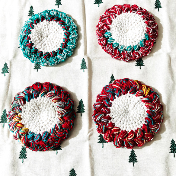 クリスマスリース風コースターかぎ針編み 7枚目の画像