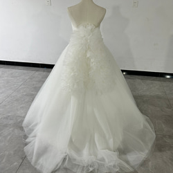 高品質！婚紗洋裝米白色可拆卸露肩閃亮薄紗婚禮/招待會 第6張的照片