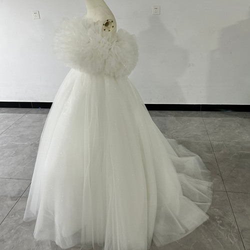 ホワイトウェディングドレス オフショルダー 楽天市場】ウエディングドレス 取り外しオフショルダー サッシュ