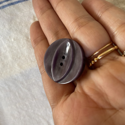 【フランス vintage 1930’s ボタン】☆ グレーパープル ☆フランス製ヴィンテージボタン 5枚目の画像