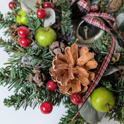 ナチュラルクリスマスリース｜森の木の実アレンジ｜枯れない冬の