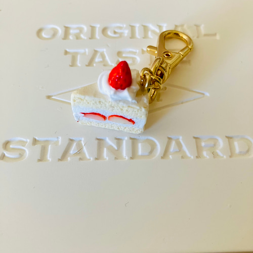 イチゴショートケーキチャーム バッグチャーム でこちゃん 通販
