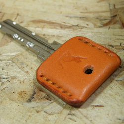 猫刻印のキーカバー　オレンジ 9枚目の画像