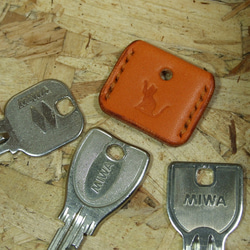 猫刻印のキーカバー　オレンジ 10枚目の画像