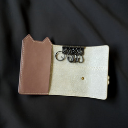 ゴールドキャットの三つ折りレザーキーケース＊カードポケット付き 3枚目の画像