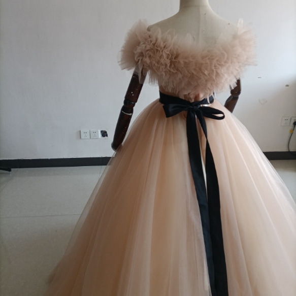 カラードレスシャンパン色 ソフトチュール ロングトレーン 取り外しオフショルダー 結婚式/披露宴 二次会 二次会 ドレス