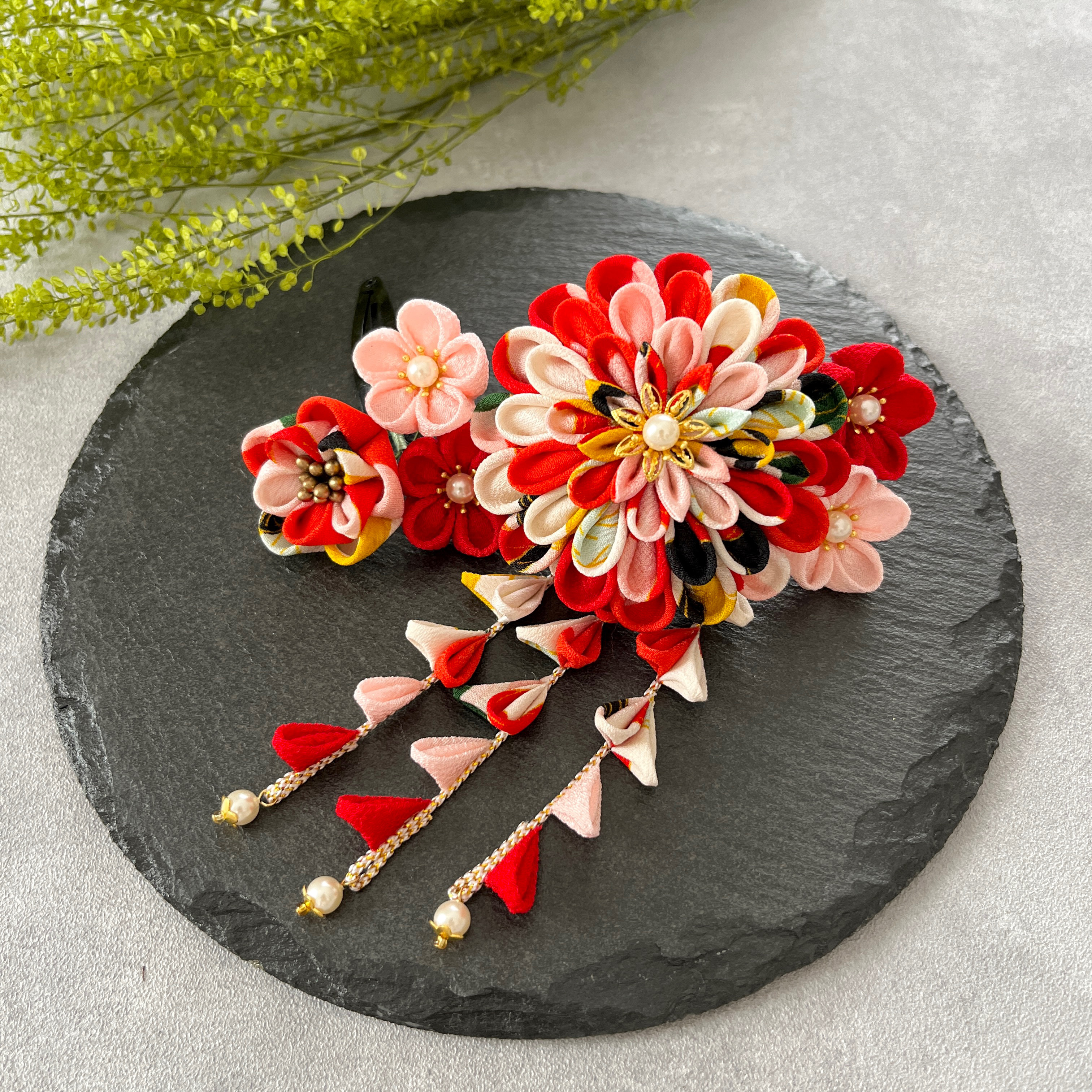 卒業式、七五三、成人式に！アンティーク着物のつまみ細工 髪飾り