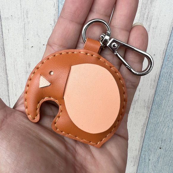 {Leatherprince 手工皮革} 台灣MIT 橘色 可愛 小象  純手工縫製 皮革 鑰匙扣 第1張的照片