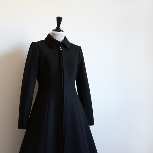 完売です！【美シルエット◎】パネルライン襟付きジップアップコート