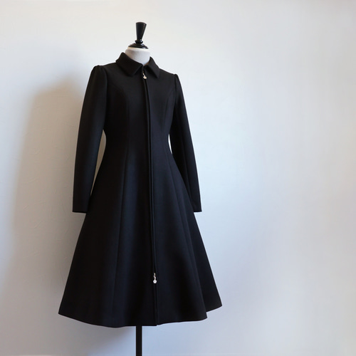 完売です！【美シルエット◎】パネルライン襟付きジップアップコート