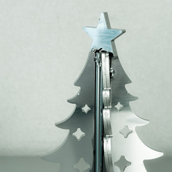 ステンレスのクリスマスツリー・大 / モノトーンインテリアやスタイリッシュなお部屋に 3枚目の画像
