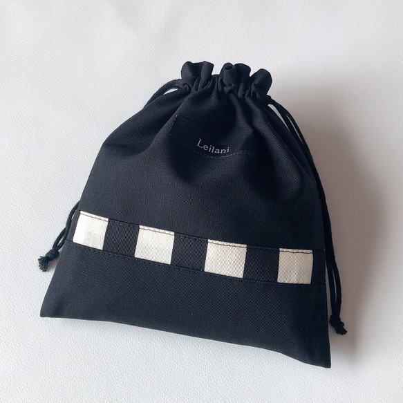 【お名前刺繍可】入園 入学 ブラック 黒 コップ袋 給食袋 1枚目の画像